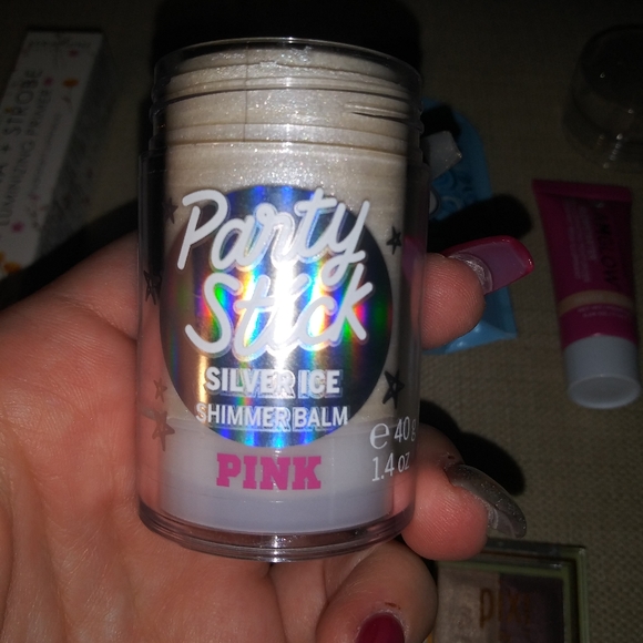 Makeup bundle - Picture 8 of 8